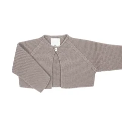 Beige short thick knit cardigan with one button