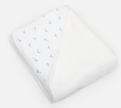 Blue birds hooded towel