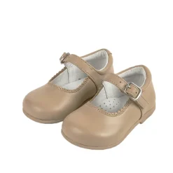 Mary Jane shoes beige