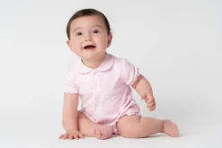 Short pink and white sleepsuit