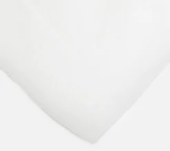 White knitted blanket
